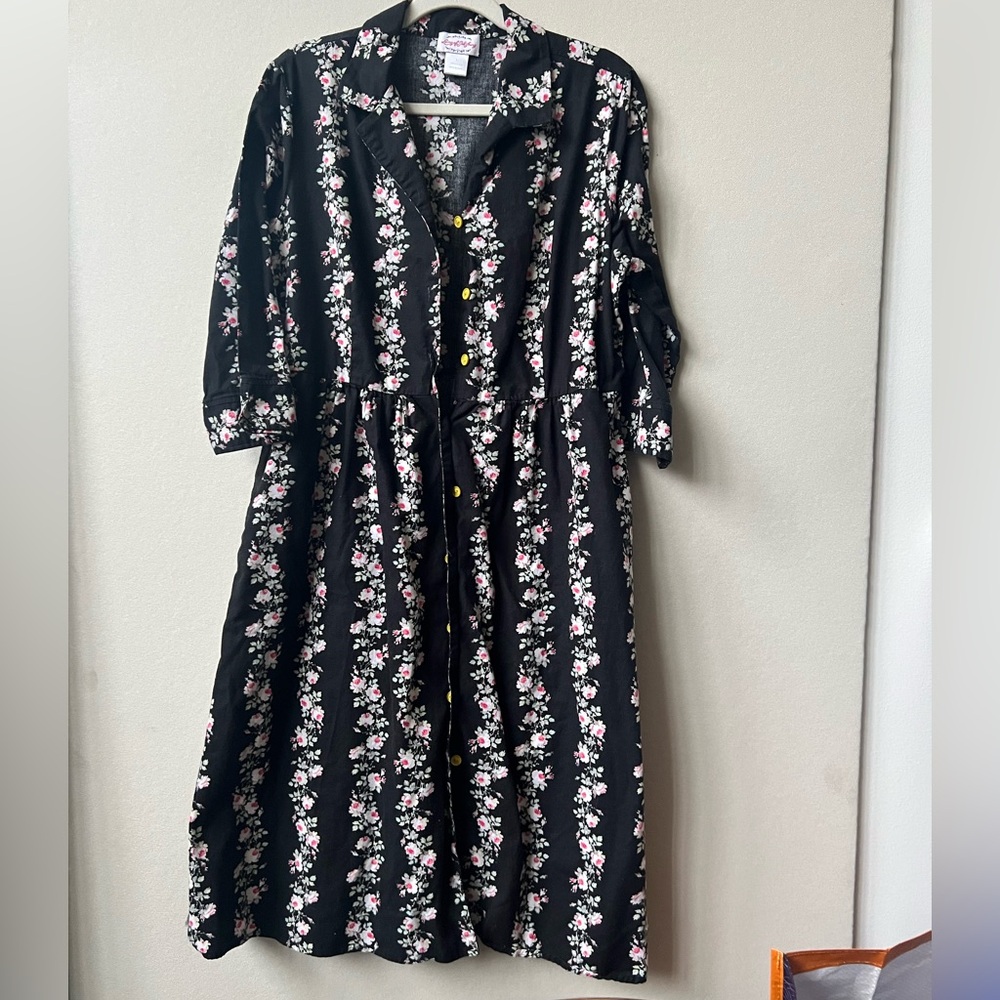 LAST CHANCE❗️12/21 - Vintage Black & White Floral Dress + Pink/Yellow